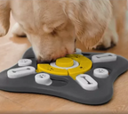 Interaktiv hundepuslespil med slow-feeder funktion