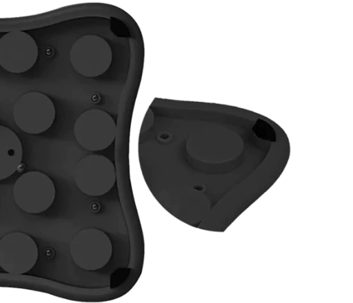 Interaktiv hundepuslespil med slow-feeder funktion