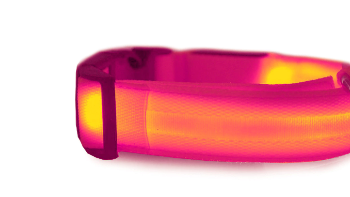 Led halsbånd til hund. Justerbart med Led, øger sikkerheden i mørket.